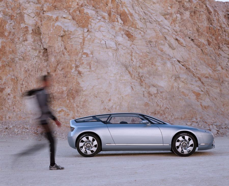  Citroen C-Airdream Concept 2002 года  (фото 72 из 73)
